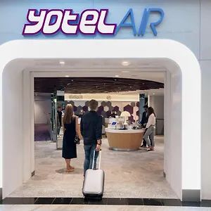 Yotelair Changi Airport Landside Hotel Singapore